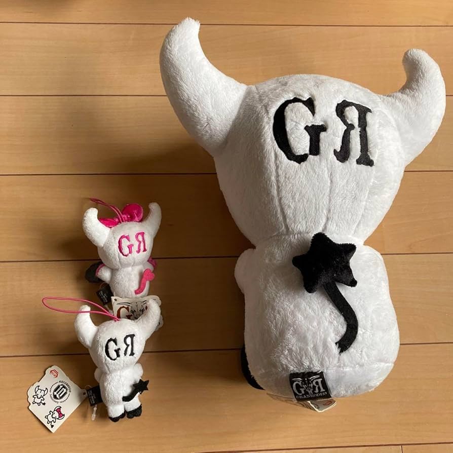 カルラビ GRANRODEO ロジャー＆ジーナ缶バッジ　シークレット Amazon.co.jp: カルラビ GRANRODEO ロジャー＆ジーナ缶バッジ